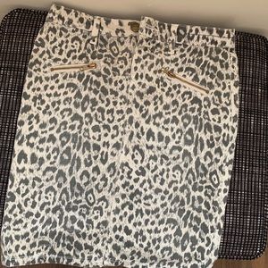Leopard pencil skirt